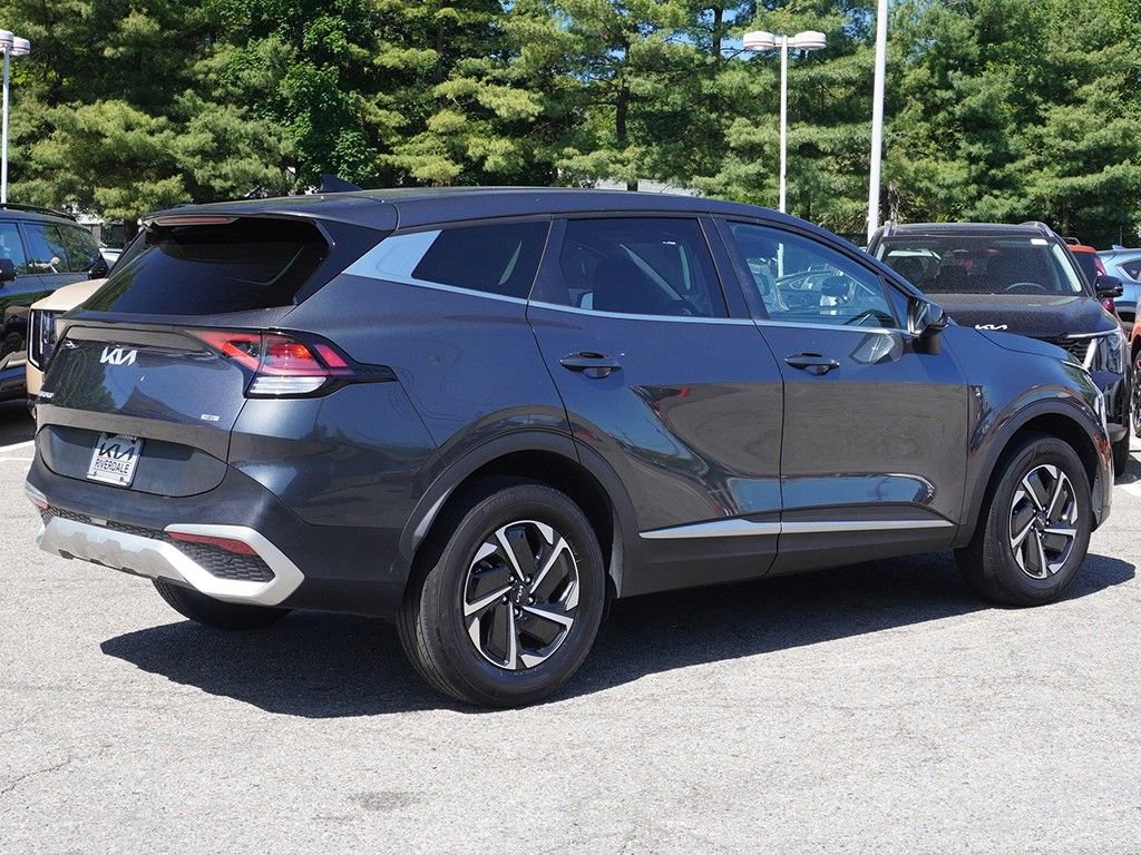 Used 2023 Kia Sportage LX AWD/4WD image 9