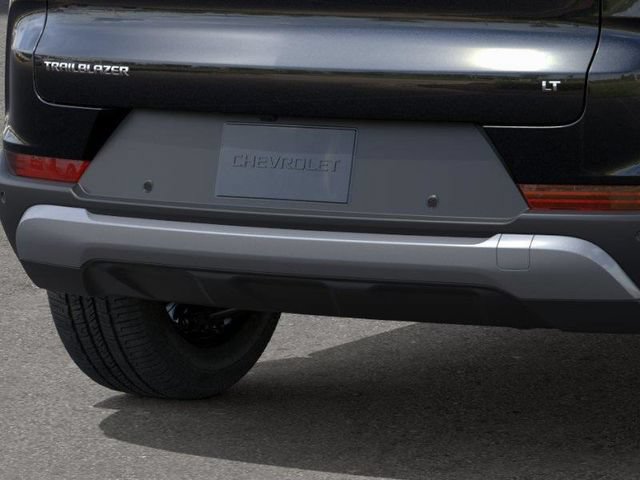 New 2026 Chevrolet TrailBlazer LT w/ LT Cold Weather Package FWD image 14