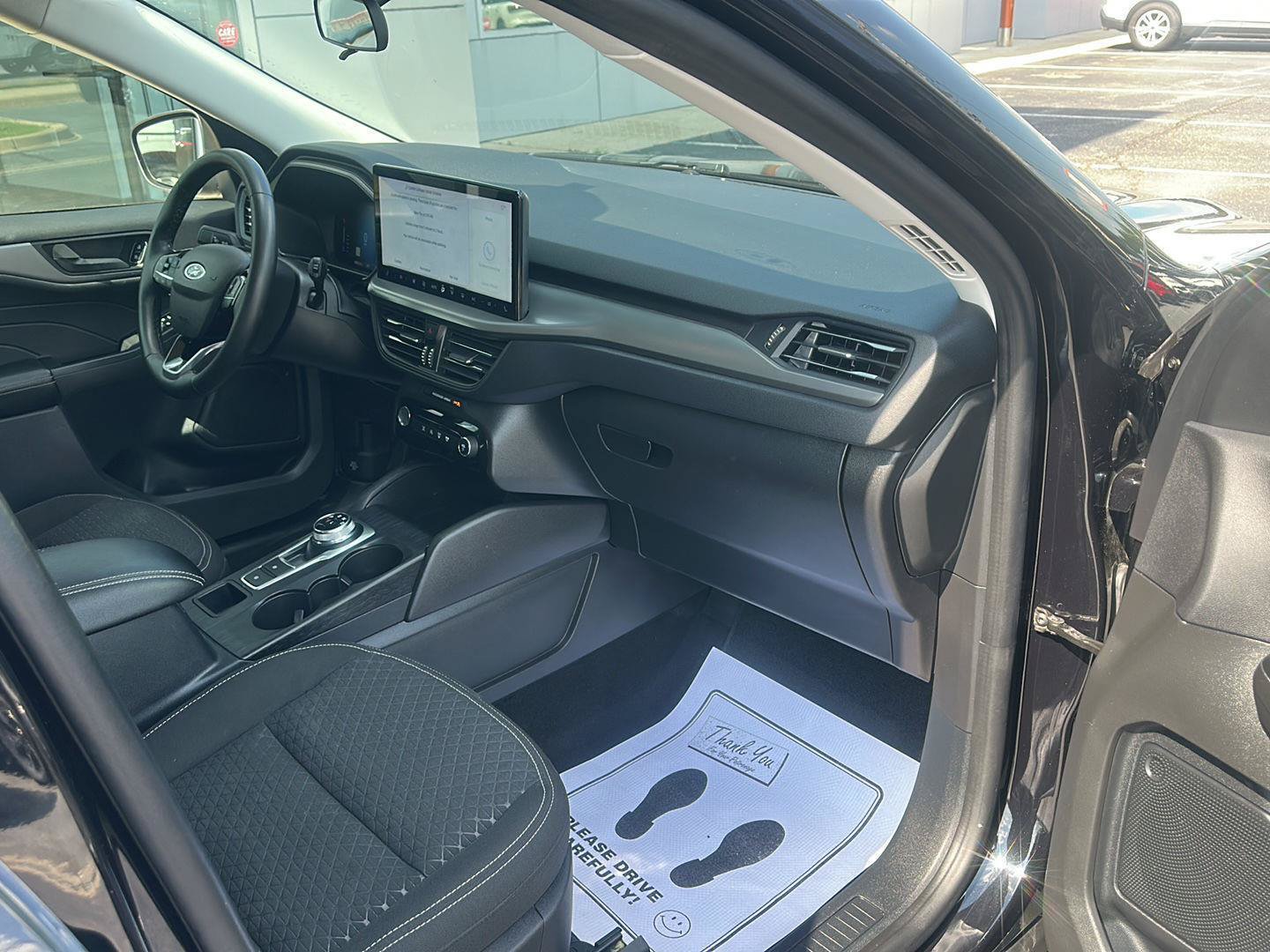 Used 2023 Ford Escape Active w/ Tech Pack #1 AWD/4WD image 9
