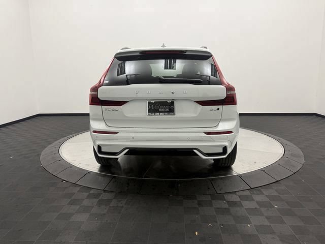 New 2026 Volvo XC60 B5 Core AWD/4WD image 7