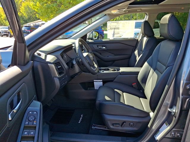 New 2026 Nissan Rogue SV w/ SV Premium Package image 5