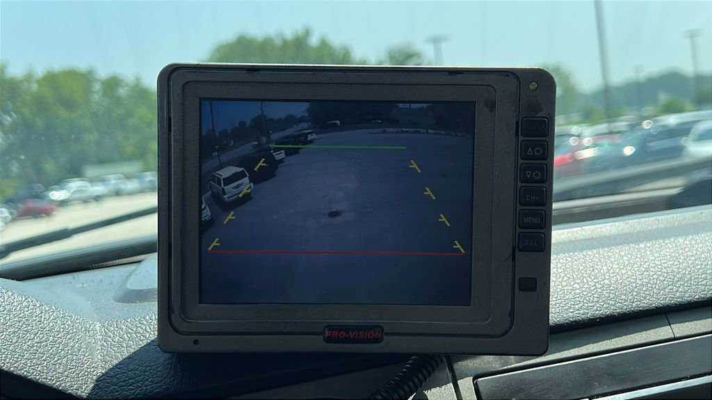 Used 2017 Ford F650 2WD Regular Cab Super Duty image 21