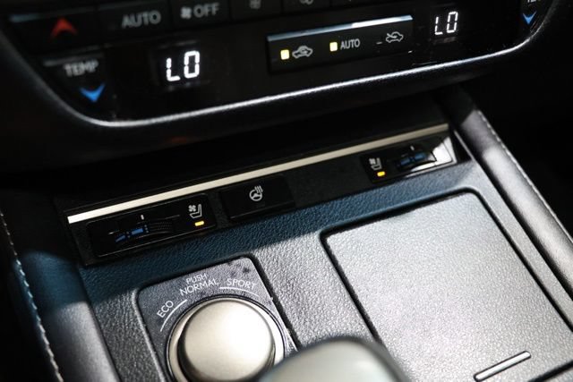 Used 2017 Lexus ES 350 w/ Premium Package FWD image 29