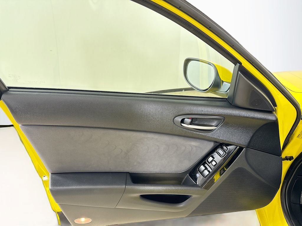Used 2004 MAZDA RX-8 w/ MT Sport Pkg image 9