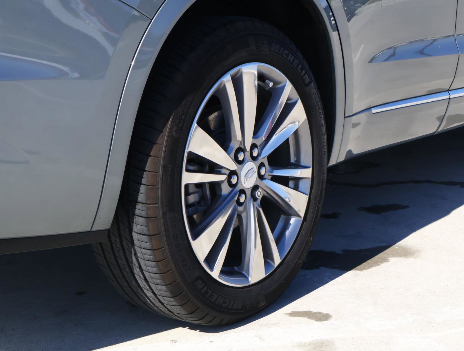 Certified 2023 Cadillac XT6 Premium Luxury image 12