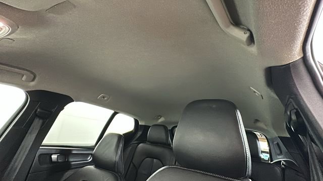 Used 2022 Volvo XC40 T5 Momentum AWD/4WD image 12