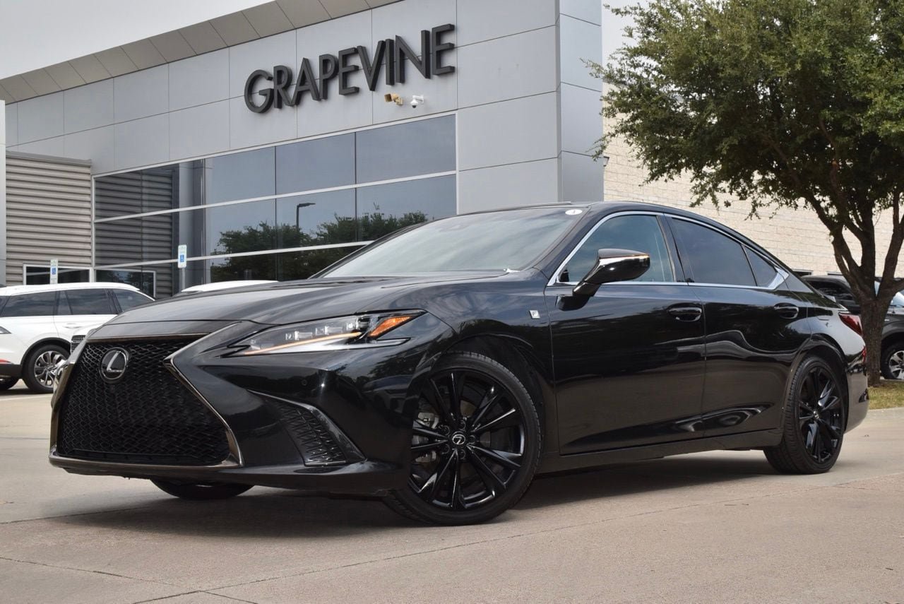 Used 2024 Lexus ES 300h F Sport w/ Accessory Package (Z1) FWD image 2
