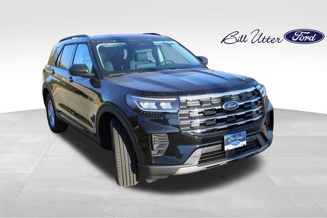 New 2026 Ford Explorer Active image 2