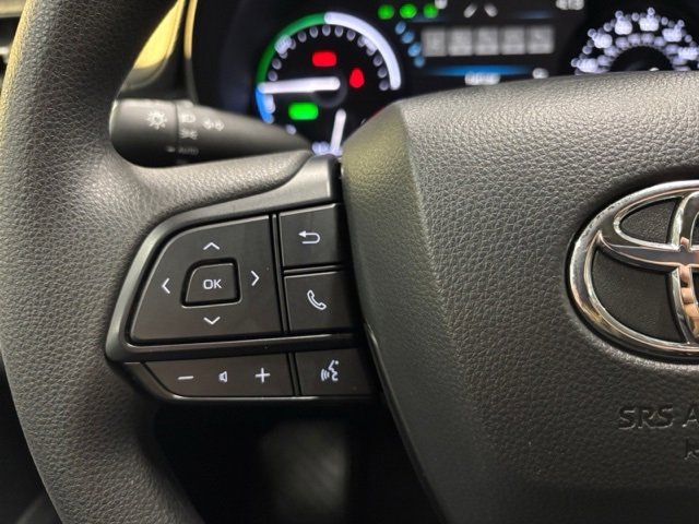 Used 2025 Toyota Sienna LE image 15