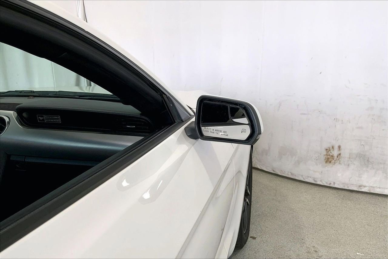 Used 2020 Ford Mustang Premium image 11