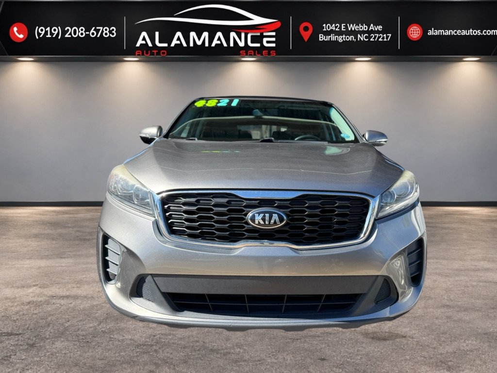 Used 2019 Kia Sorento FWD V6 image 2