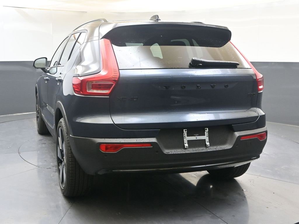 New 2026 Volvo XC40 B5 Ultra w/ Climate Package image 4