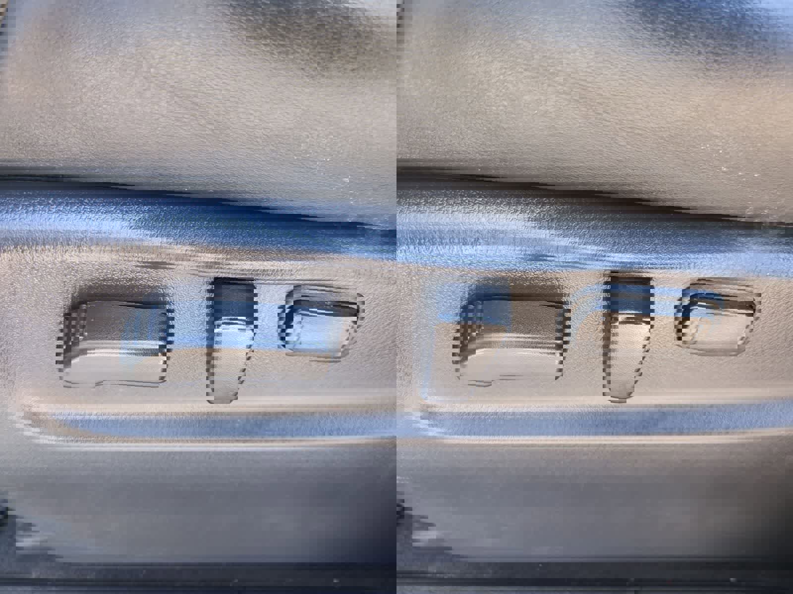 Used 2016 INFINITI QX80 4WD w/ Driver's Assistance Package image 17