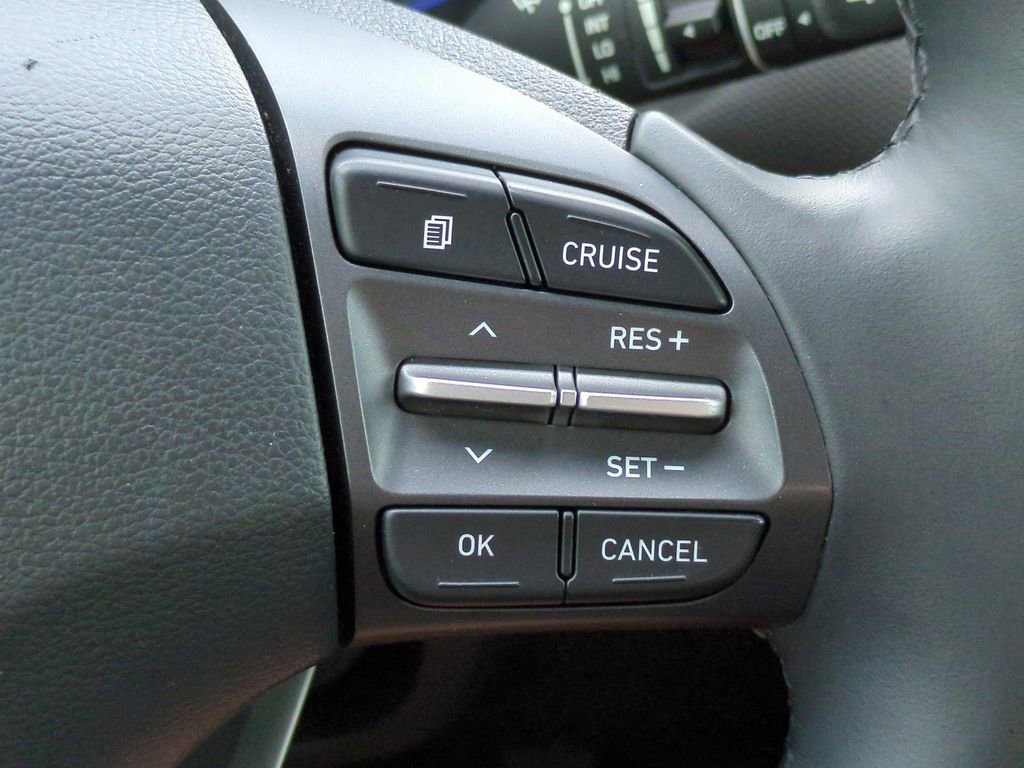 Certified 2021 Hyundai Kona Limited w/ Cargo Package image 15