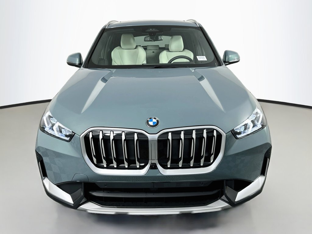 New 2027 BMW X1 xDrive28i w/ Technology Package AWD/4WD image 2