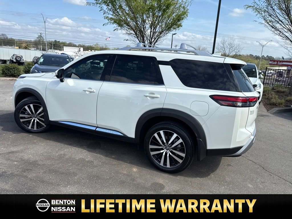 Certified 2024 Nissan Pathfinder Platinum w/ Cargo Package image 6
