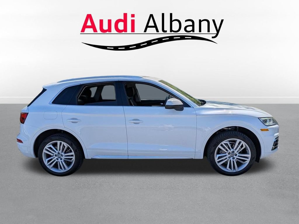 Used 2018 Audi Q5 Prestige w/ Prestige Package AWD/4WD image 3