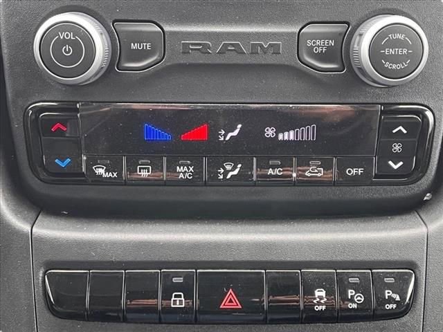 New 2025 RAM ProMaster 3500 w/ Quick Order Package 22G SLT image 16