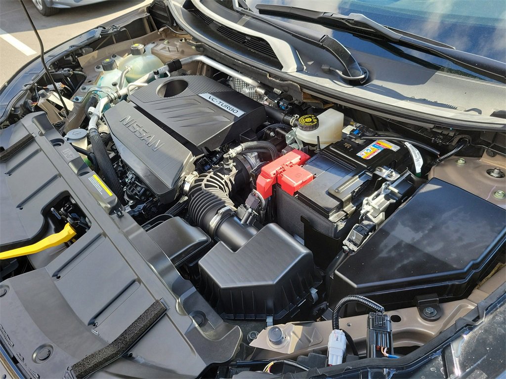 Used 2024 Nissan Rogue SV w/ SV Premium Package image 37