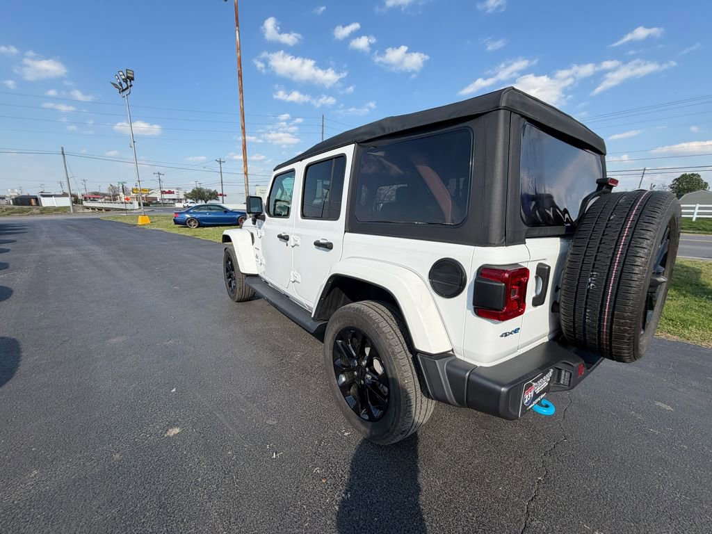 Used 2023 Jeep Wrangler Unlimited Sahara w/ Cold Weather Group image 5