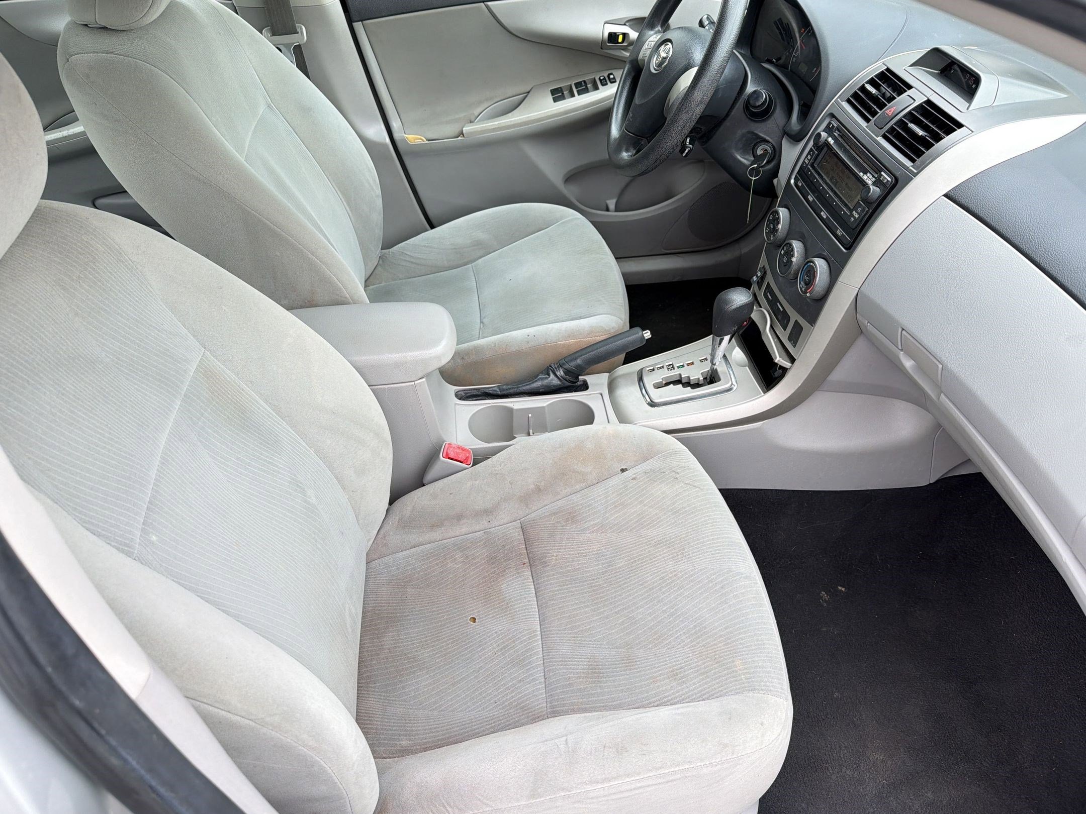 Used 2012 Toyota Corolla LE image 25