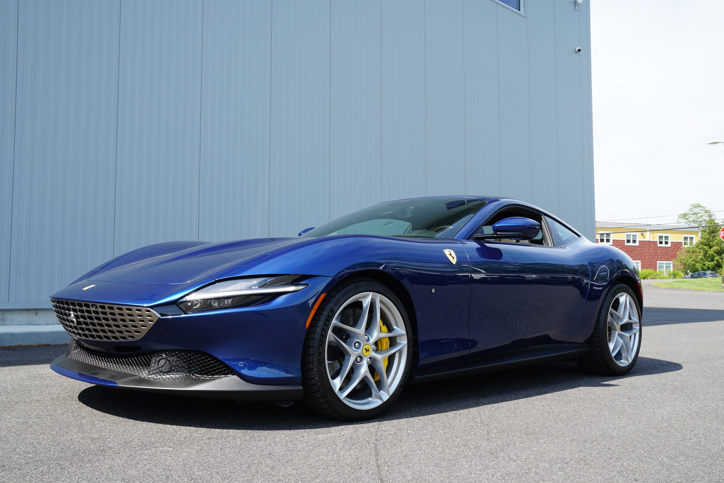 Used 2022 Ferrari Roma RWD image 5