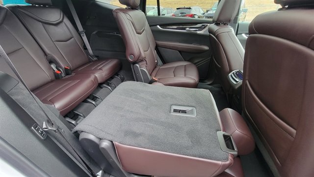 Used 2024 Cadillac XT6 Premium Luxury w/ Technology Package AWD/4WD image 54