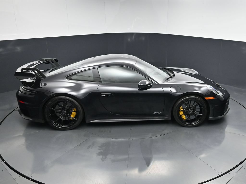 Certified 2026 Porsche 911 GT3 w/ Chrono Package RWD image 22