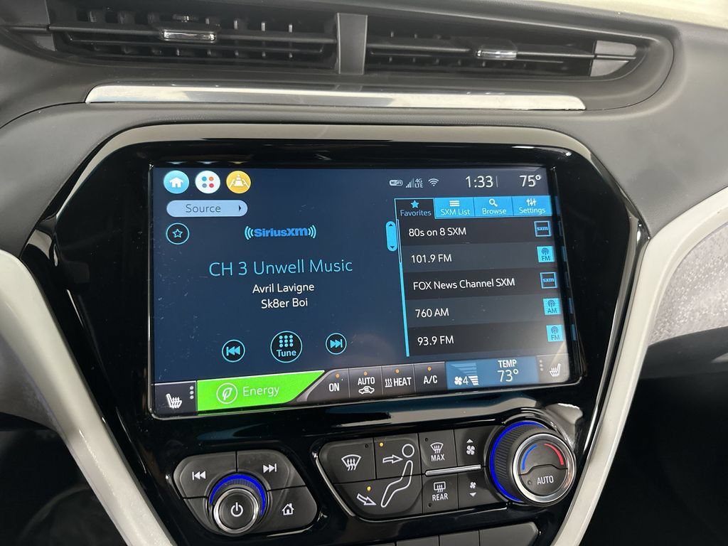 Used 2020 Chevrolet Bolt Premier w/ Infotainment Package FWD image 16