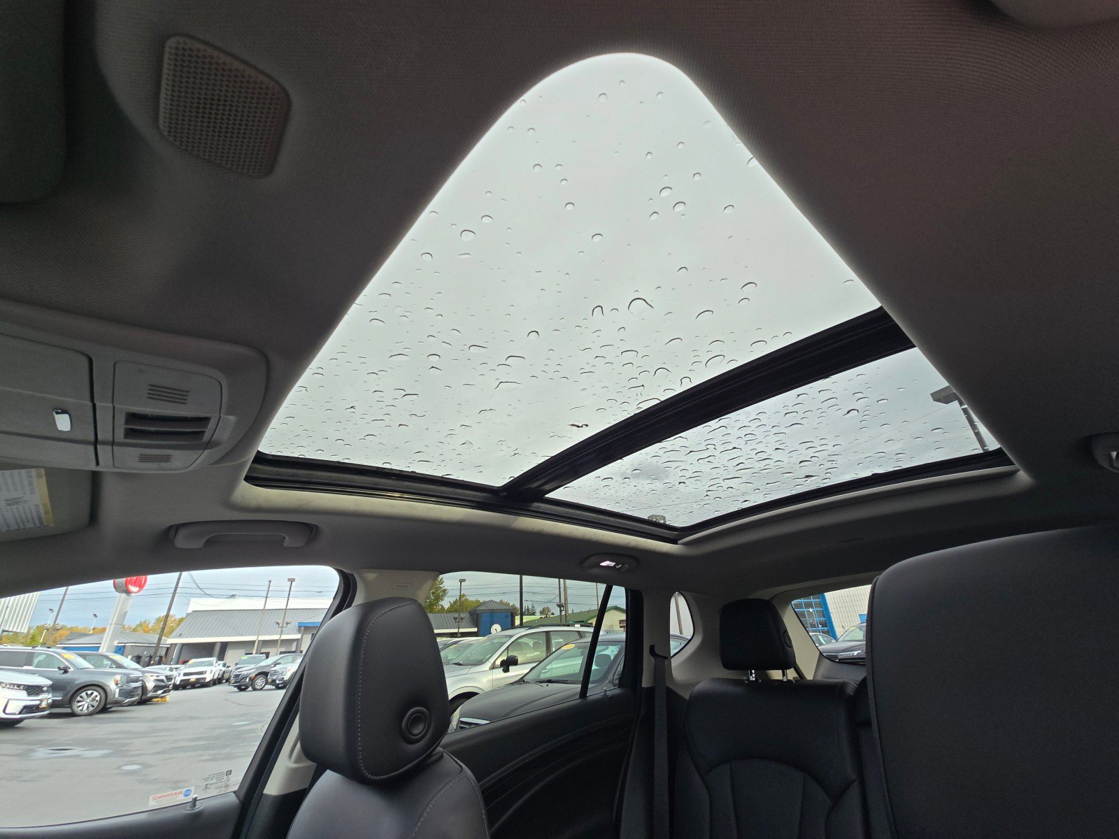 Used 2019 Buick Envision Essence w/ LPO, Active Package image 25