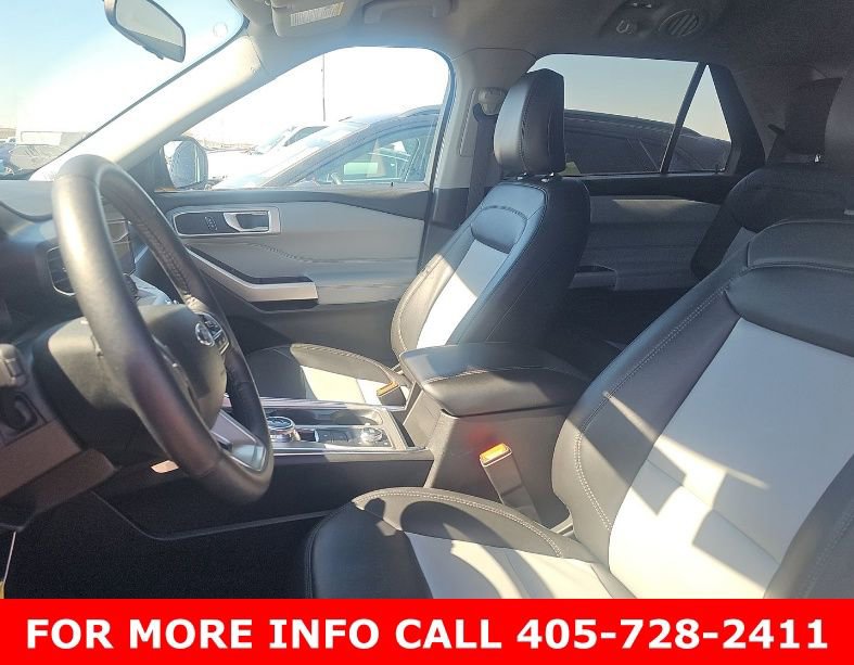 Used 2023 Ford Explorer XLT w/ Equipment Group 202A image 3