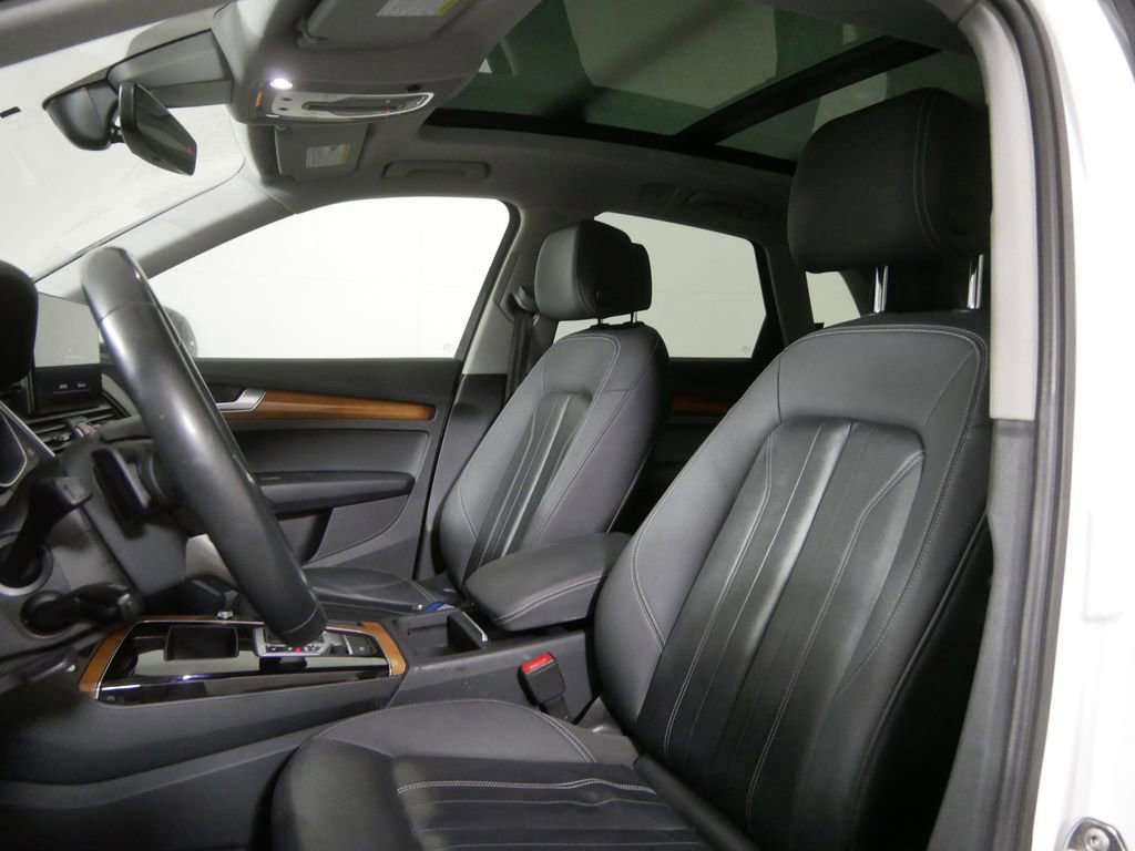 Used 2021 Audi Q5 2.0T Premium image 13