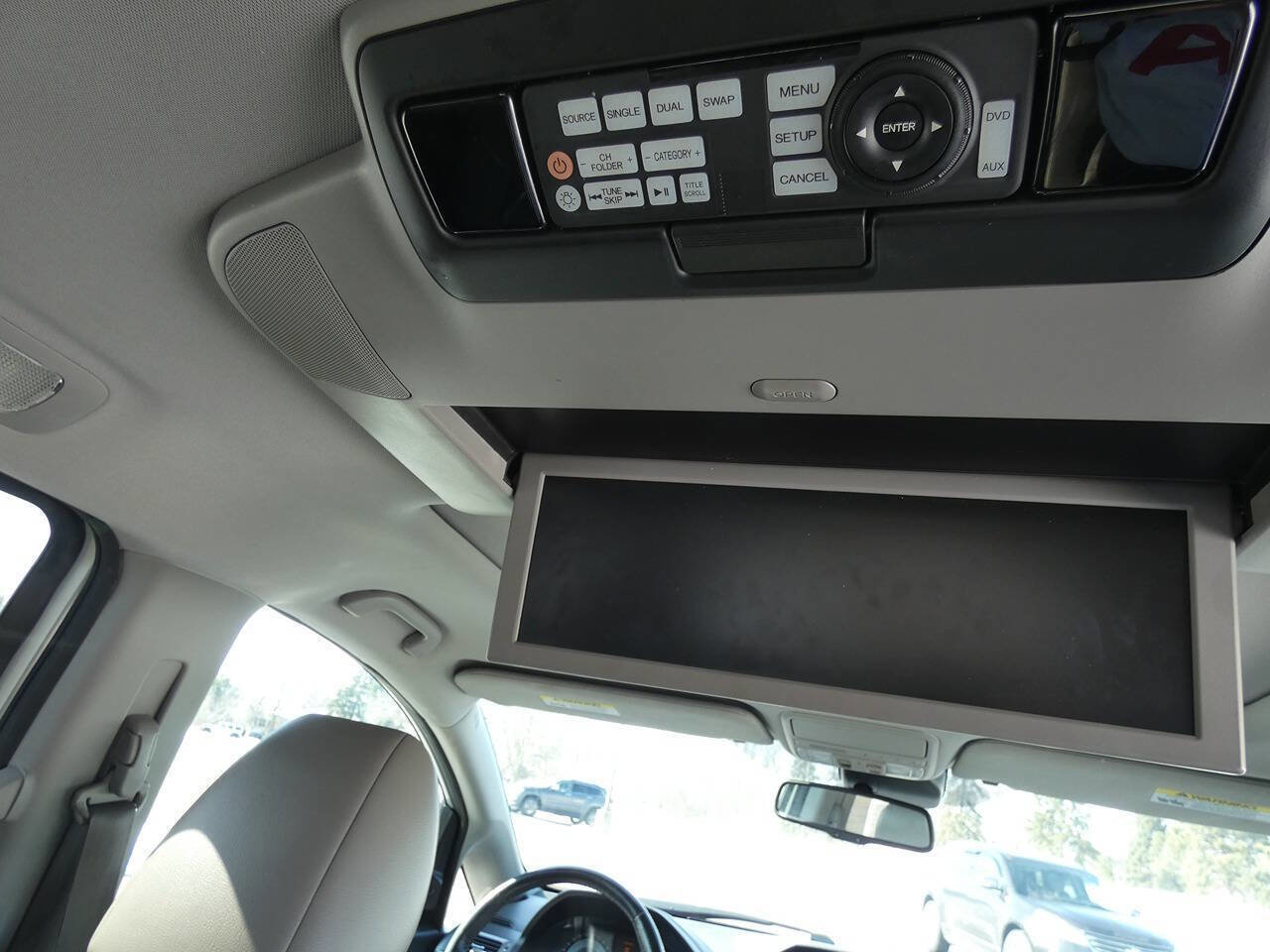 Used 2015 Honda Odyssey Touring Elite image 14