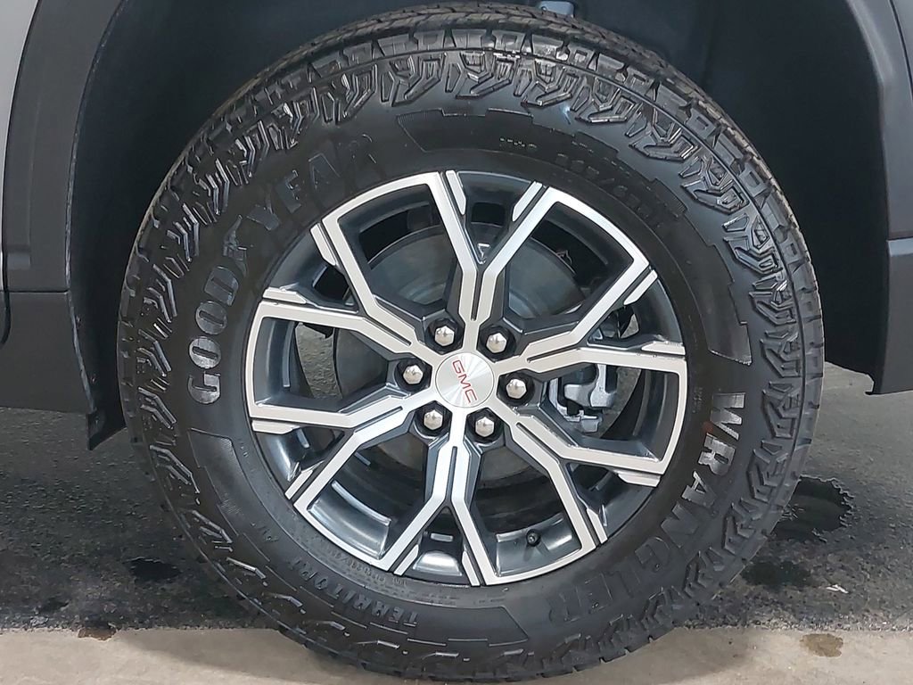 New 2025 GMC Acadia AT4 w/ LPO, Floor Liner Package image 37