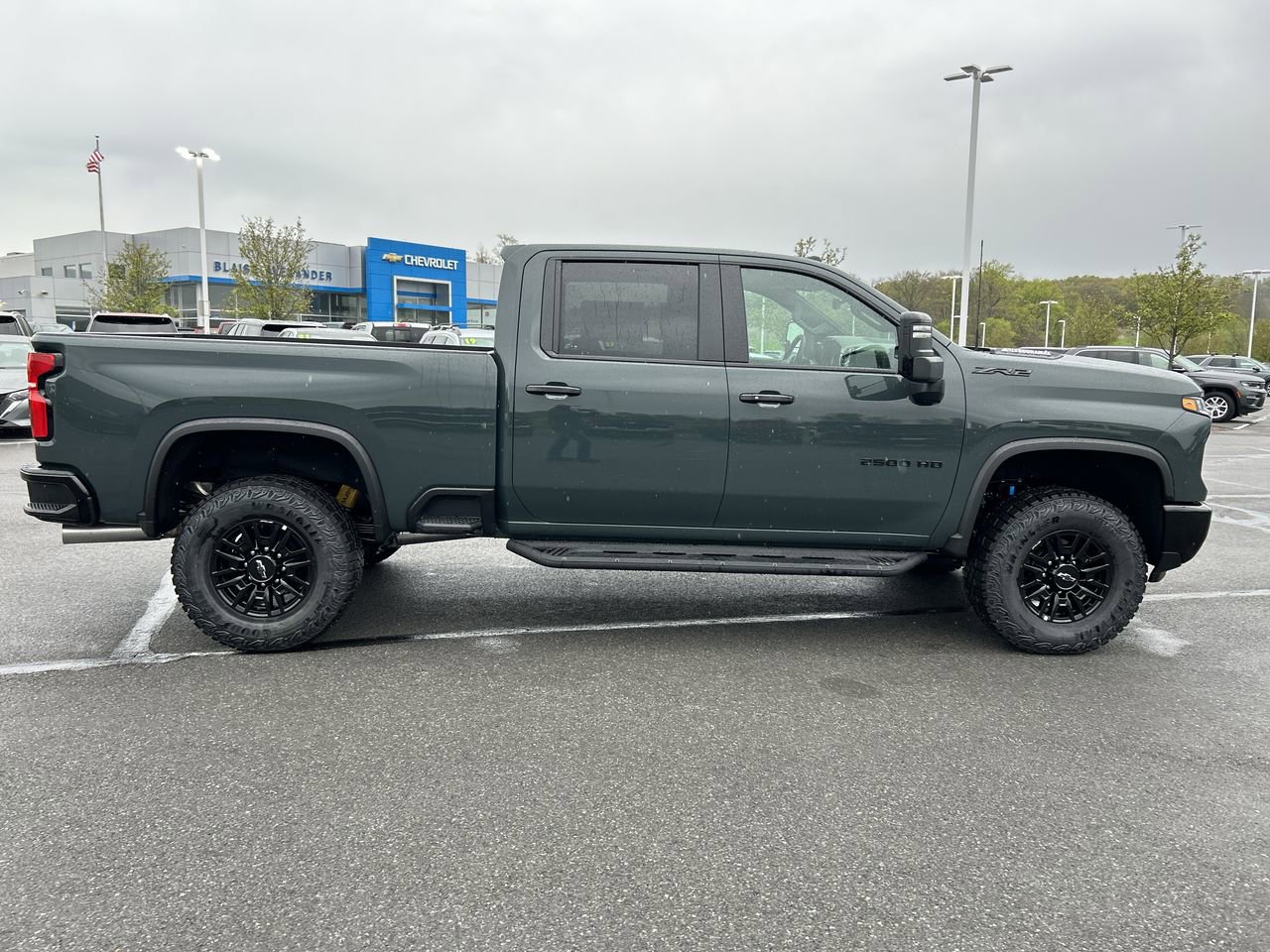 New 2026 Chevrolet Silverado 2500 ZR2 w/ LPO, Dark Essentials Package AWD/4WD image 8