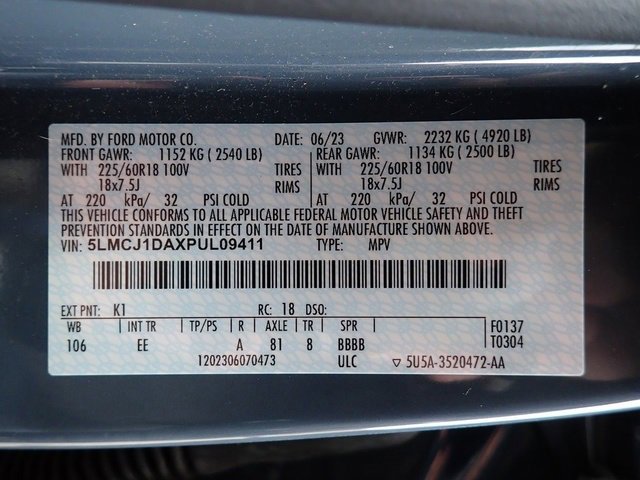 Used 2023 Lincoln Corsair AWD image 13