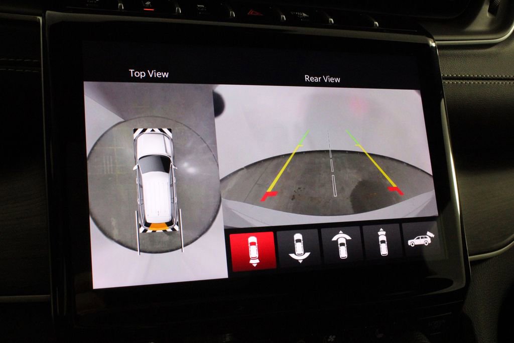 Used 2024 Jeep Grand Cherokee L Limited w/ Luxury Tech Group II image 10