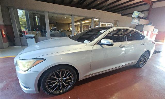 Used 2015 Hyundai Genesis 5.0 RWD image 22