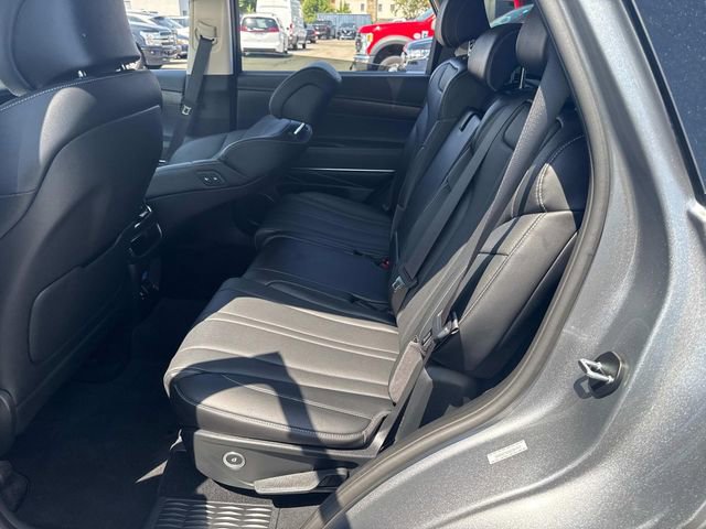 Used 2024 Genesis GV80 2.5T image 20