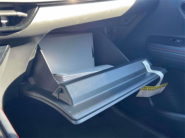 Used 2025 Nissan Kicks SR image 27