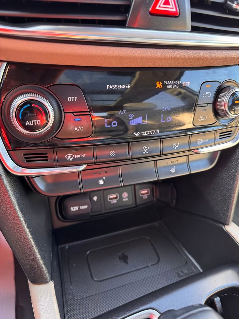 Used 2020 Hyundai Santa Fe SEL w/ Cargo Package FWD image 21