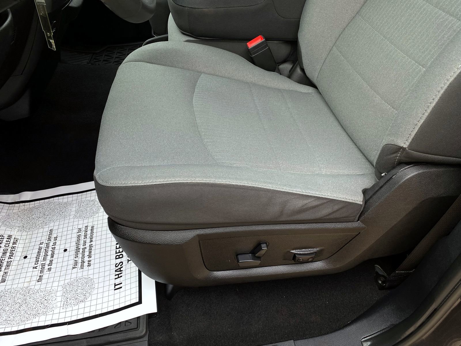 Used 2023 RAM 1500 Classic SLT image 12