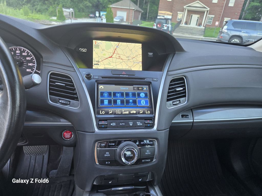 Used 2014 Acura RLX image 12