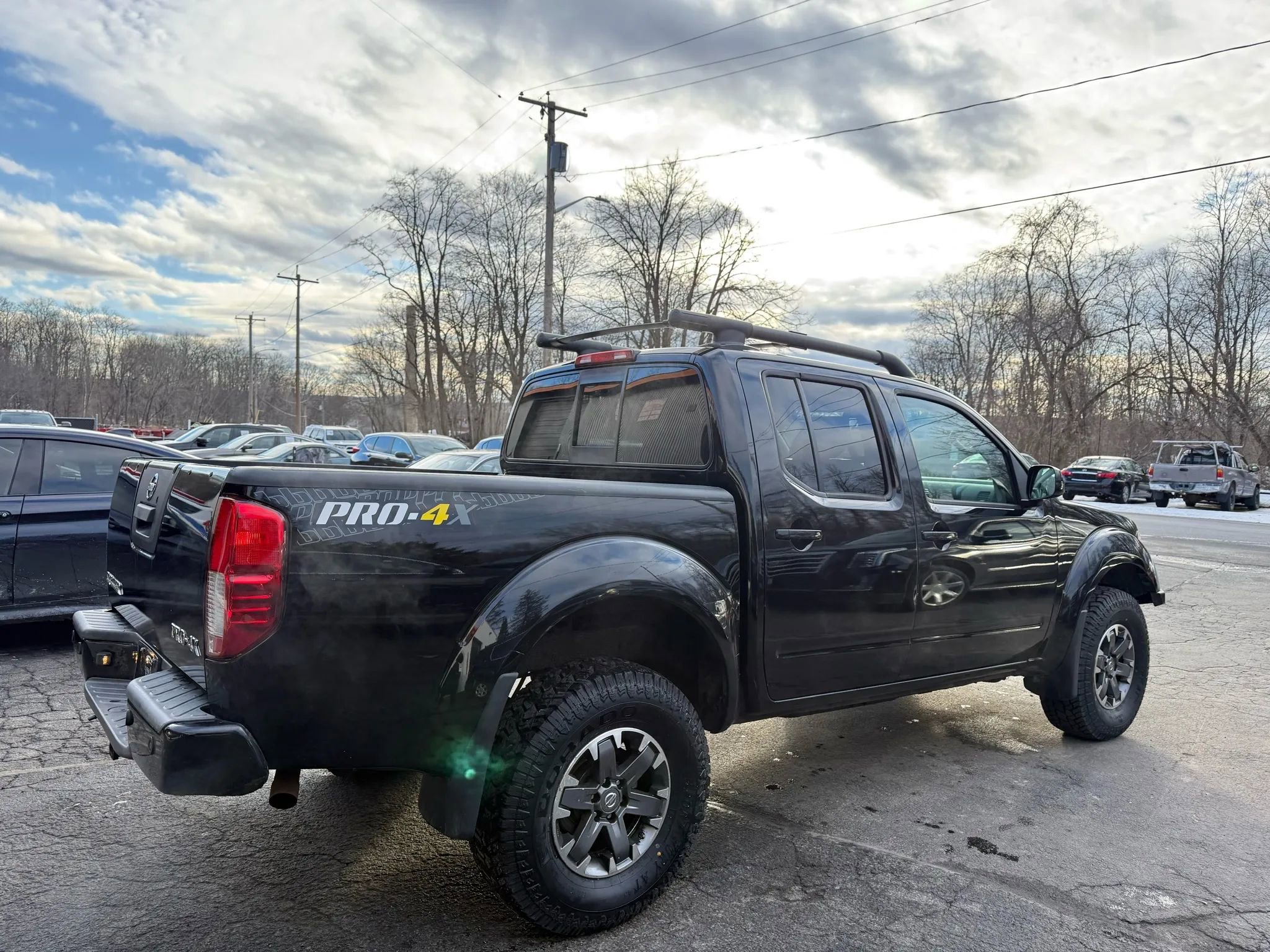 Used 2017 Nissan Frontier PRO-4X w/ Pro-4x Luxury Package image 6