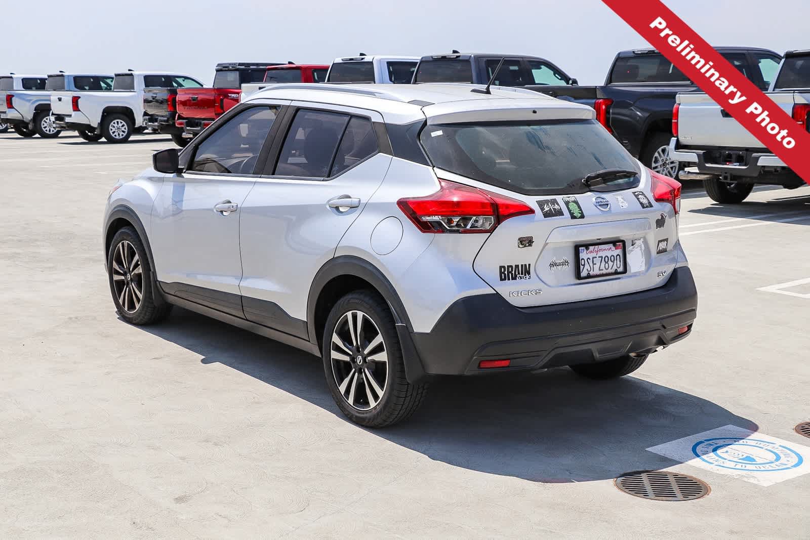 Used 2019 Nissan Kicks SV FWD image 8