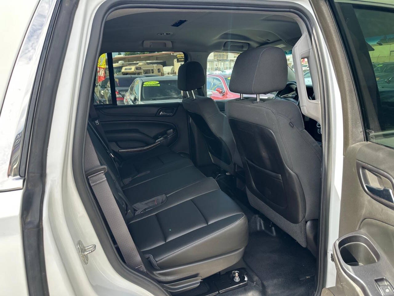 Used 2015 Chevrolet Tahoe 4WD w/ Remote Keyless Entry Package image 18