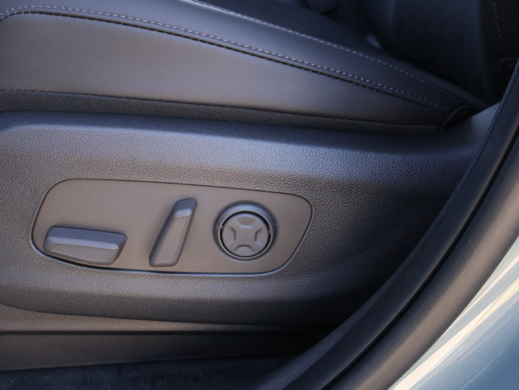 New 2027 Kia Carnival SX FWD image 26