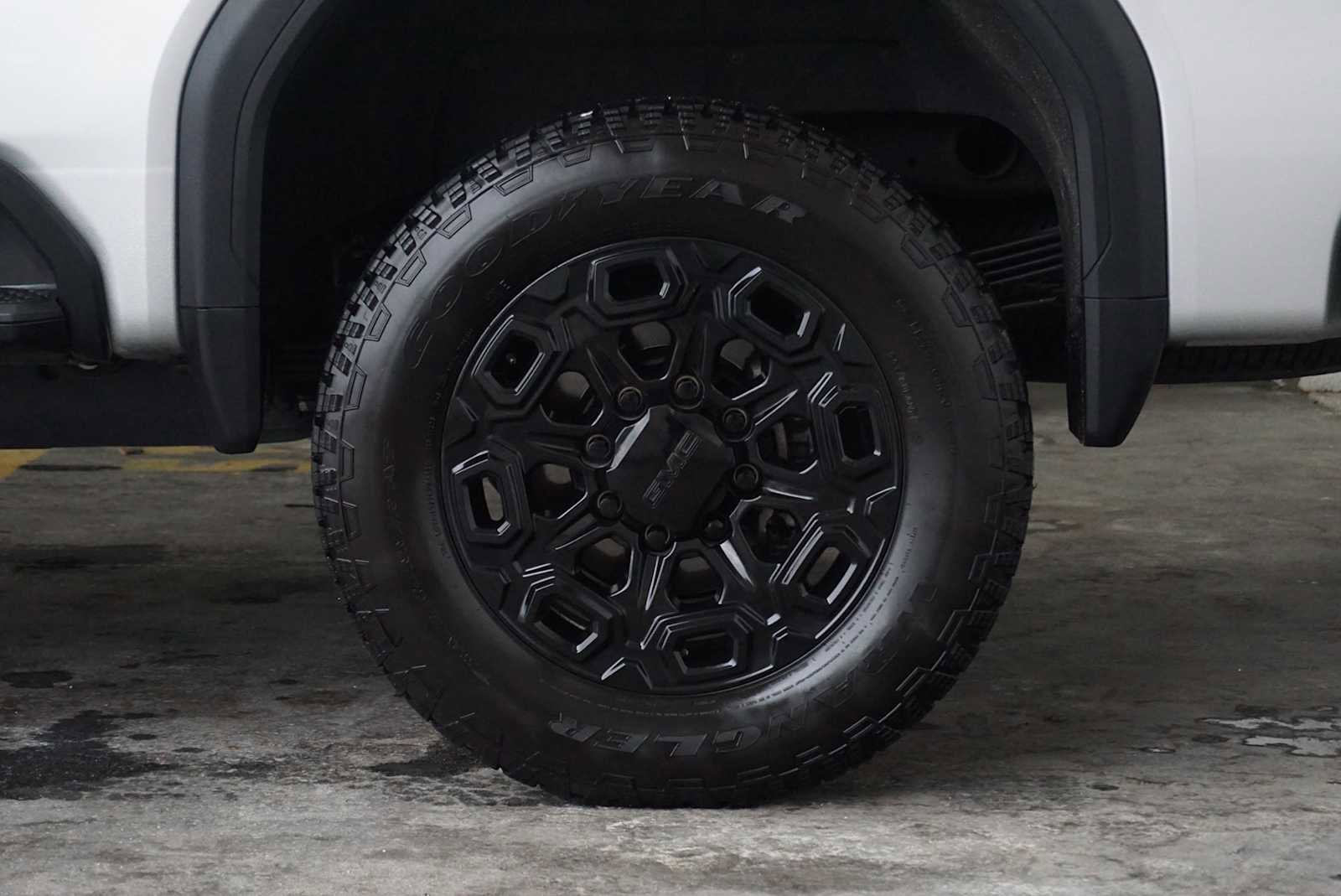 Used 2022 GMC Sierra 2500 Denali w/ Denali Ultimate Package image 12