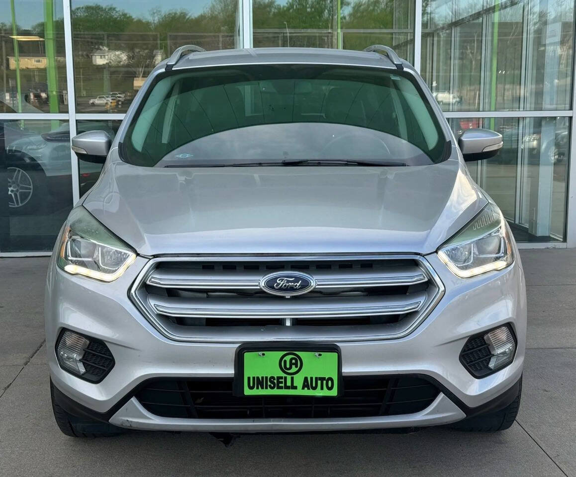 Used 2017 Ford Escape Titanium FWD image 2