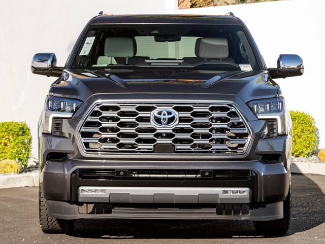 Used 2023 Toyota Sequoia Capstone AWD/4WD image 3